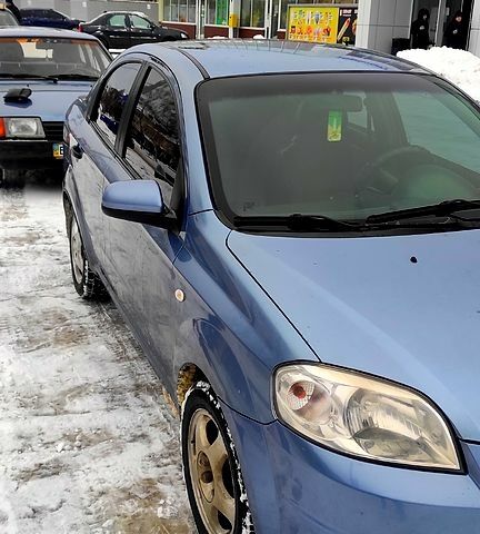 Синій Шевроле Авео, об'ємом двигуна 1.5 л та пробігом 262 тис. км за 4500 $, фото 3 на Automoto.ua