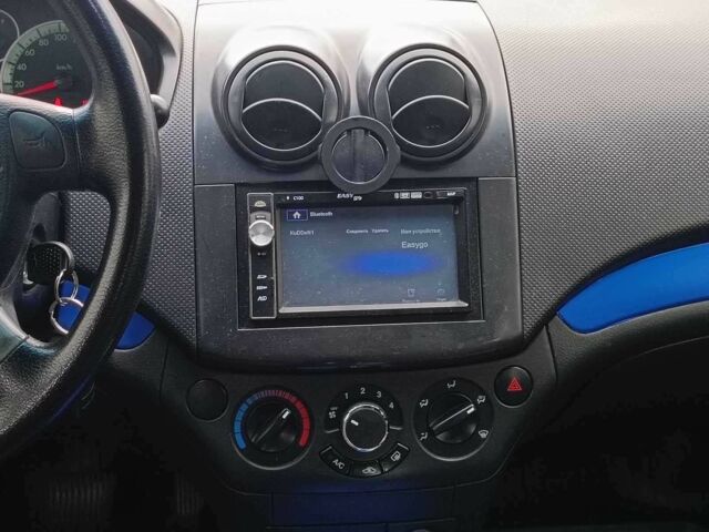 Синій Шевроле Авео, об'ємом двигуна 1.5 л та пробігом 119 тис. км за 4690 $, фото 15 на Automoto.ua