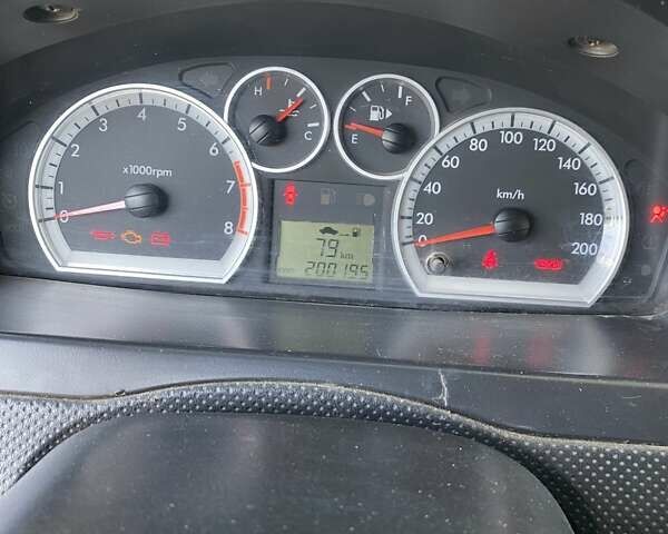 Синій Шевроле Авео, об'ємом двигуна 1.5 л та пробігом 200 тис. км за 3500 $, фото 1 на Automoto.ua