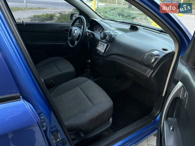 Синий Шевроле Авео, объемом двигателя 1.5 л и пробегом 300 тыс. км за 3499 $, фото 17 на Automoto.ua