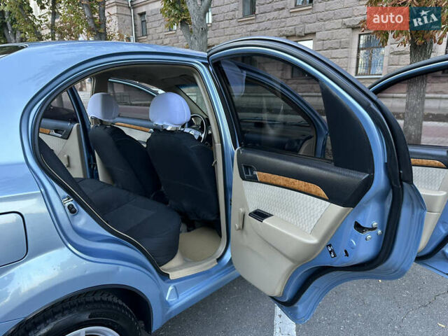 Синий Шевроле Авео, объемом двигателя 1.6 л и пробегом 165 тыс. км за 4199 $, фото 33 на Automoto.ua