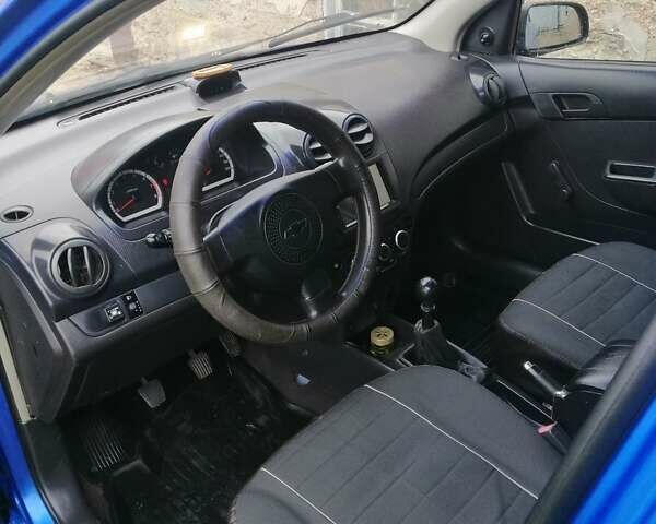 Синий Шевроле Авео, объемом двигателя 1.5 л и пробегом 279 тыс. км за 4000 $, фото 1 на Automoto.ua