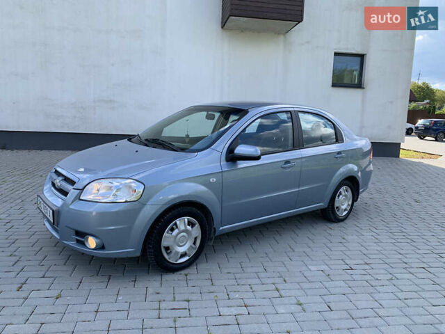 Синій Шевроле Авео, об'ємом двигуна 1.6 л та пробігом 130 тис. км за 4100 $, фото 6 на Automoto.ua