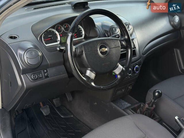 Синій Шевроле Авео, об'ємом двигуна 1.5 л та пробігом 290 тис. км за 3700 $, фото 19 на Automoto.ua