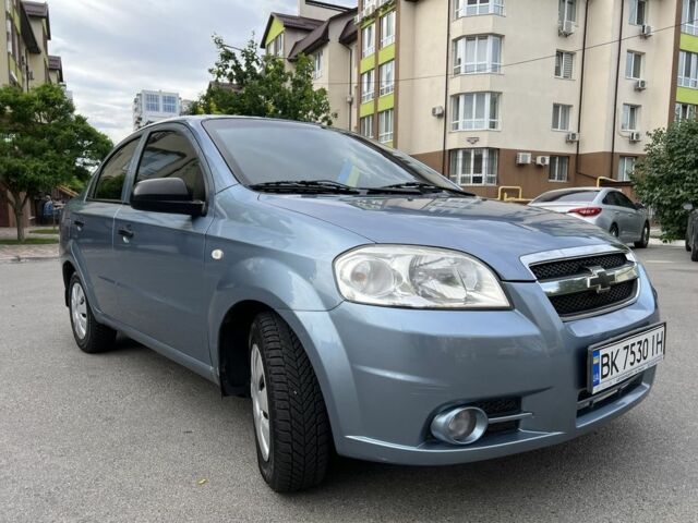 Синій Шевроле Авео, об'ємом двигуна 1.5 л та пробігом 172 тис. км за 3800 $, фото 1 на Automoto.ua