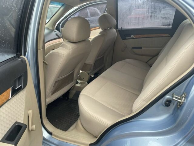 Синий Шевроле Авео, объемом двигателя 1.6 л и пробегом 164 тыс. км за 3000 $, фото 6 на Automoto.ua