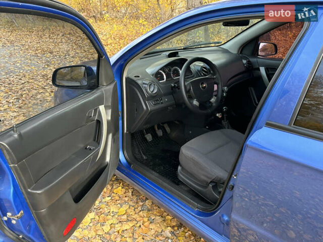 Синий Шевроле Авео, объемом двигателя 1.5 л и пробегом 300 тыс. км за 3499 $, фото 12 на Automoto.ua