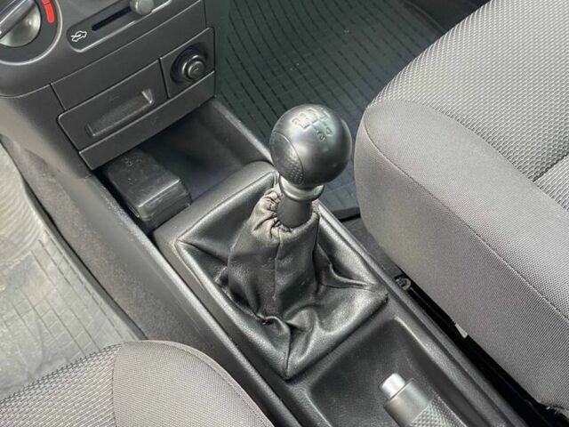 Синий Шевроле Авео, объемом двигателя 1.5 л и пробегом 380 тыс. км за 2300 $, фото 9 на Automoto.ua