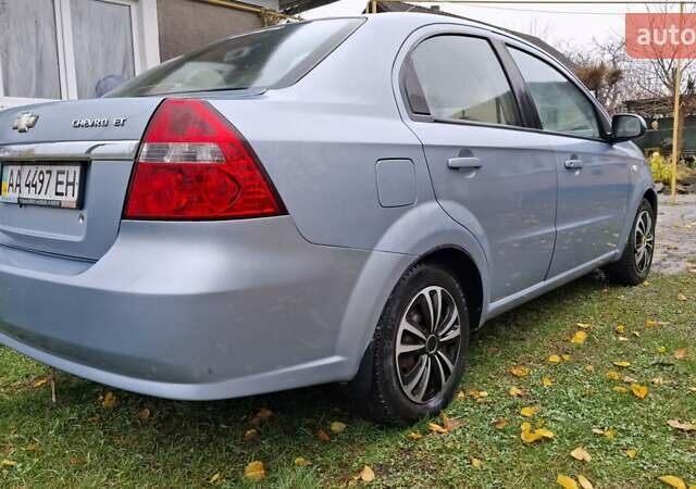 Синий Шевроле Авео, объемом двигателя 1.6 л и пробегом 312 тыс. км за 2600 $, фото 4 на Automoto.ua