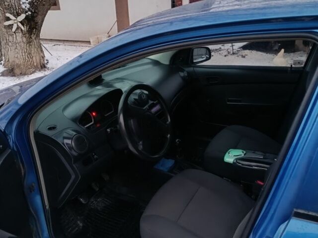 Синий Шевроле Авео, объемом двигателя 1.5 л и пробегом 330 тыс. км за 2999 $, фото 4 на Automoto.ua