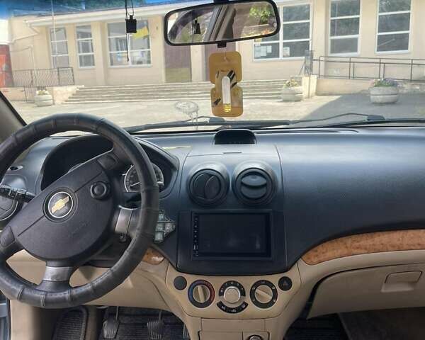 Синий Шевроле Авео, объемом двигателя 1.6 л и пробегом 250 тыс. км за 4200 $, фото 12 на Automoto.ua