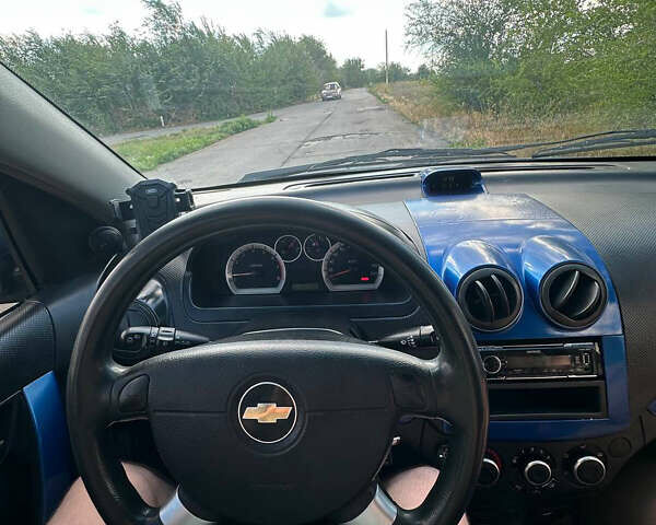 Синий Шевроле Авео, объемом двигателя 1.5 л и пробегом 125 тыс. км за 4200 $, фото 4 на Automoto.ua