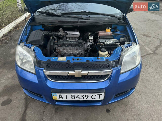 Синий Шевроле Авео, объемом двигателя 1.5 л и пробегом 220 тыс. км за 3400 $, фото 4 на Automoto.ua