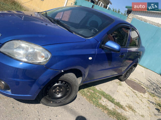 Синій Шевроле Авео, об'ємом двигуна 1.5 л та пробігом 300 тис. км за 2999 $, фото 2 на Automoto.ua