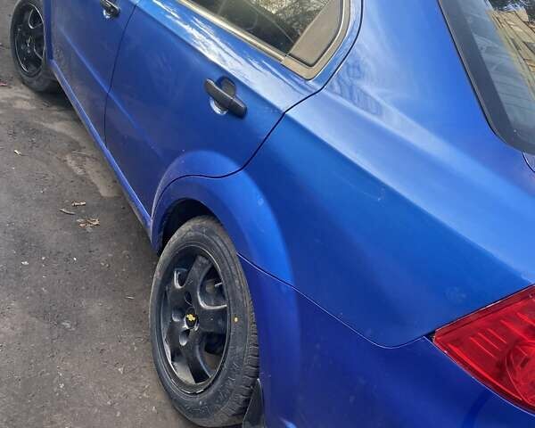 Синий Шевроле Авео, объемом двигателя 1.5 л и пробегом 185 тыс. км за 4000 $, фото 4 на Automoto.ua