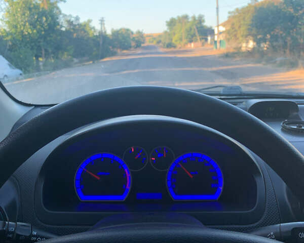 Синий Шевроле Авео, объемом двигателя 1.5 л и пробегом 240 тыс. км за 3499 $, фото 5 на Automoto.ua