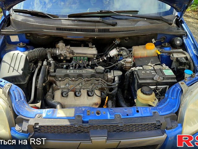 Синій Шевроле Авео, об'ємом двигуна 1.5 л та пробігом 195 тис. км за 3400 $, фото 6 на Automoto.ua