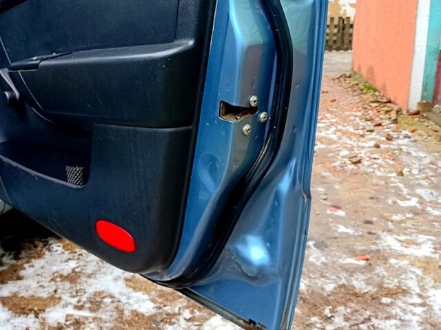 Синій Шевроле Авео, об'ємом двигуна 1.5 л та пробігом 0 тис. км за 3750 $, фото 8 на Automoto.ua