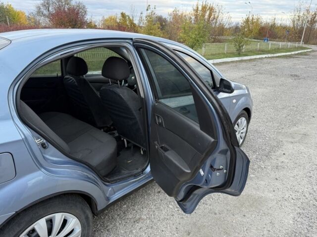 Синий Шевроле Авео, объемом двигателя 1.5 л и пробегом 194 тыс. км за 3450 $, фото 3 на Automoto.ua