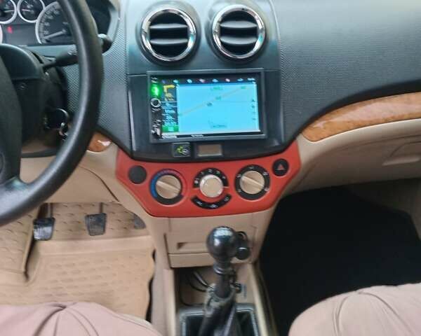 Синий Шевроле Авео, объемом двигателя 1.6 л и пробегом 240 тыс. км за 3700 $, фото 10 на Automoto.ua