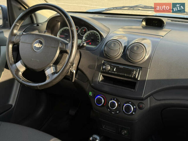 Синій Шевроле Авео, об'ємом двигуна 1.5 л та пробігом 290 тис. км за 3700 $, фото 26 на Automoto.ua