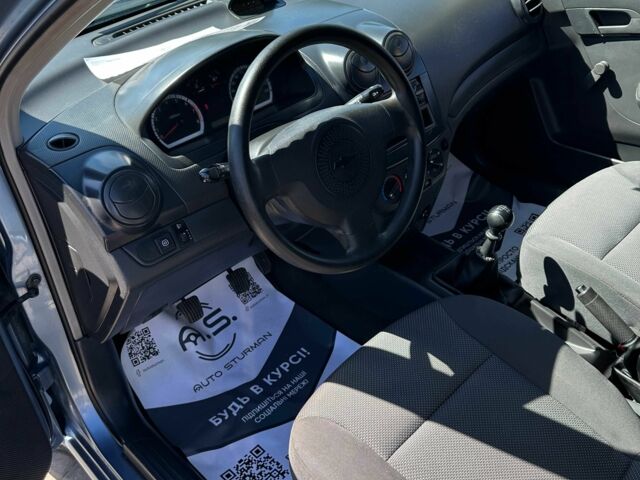 Синий Шевроле Авео, объемом двигателя 1.5 л и пробегом 258 тыс. км за 4500 $, фото 9 на Automoto.ua