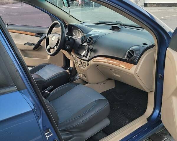 Синій Шевроле Авео, об'ємом двигуна 1.5 л та пробігом 190 тис. км за 4000 $, фото 13 на Automoto.ua