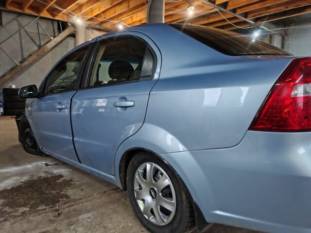 Синий Шевроле Авео, объемом двигателя 1.6 л и пробегом 136 тыс. км за 1500 $, фото 3 на Automoto.ua
