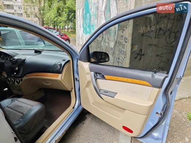 Синий Шевроле Авео, объемом двигателя 1.6 л и пробегом 290 тыс. км за 4000 $, фото 22 на Automoto.ua