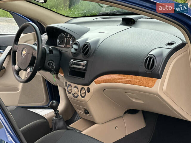 Синий Шевроле Авео, объемом двигателя 1.6 л и пробегом 23 тыс. км за 6700 $, фото 100 на Automoto.ua