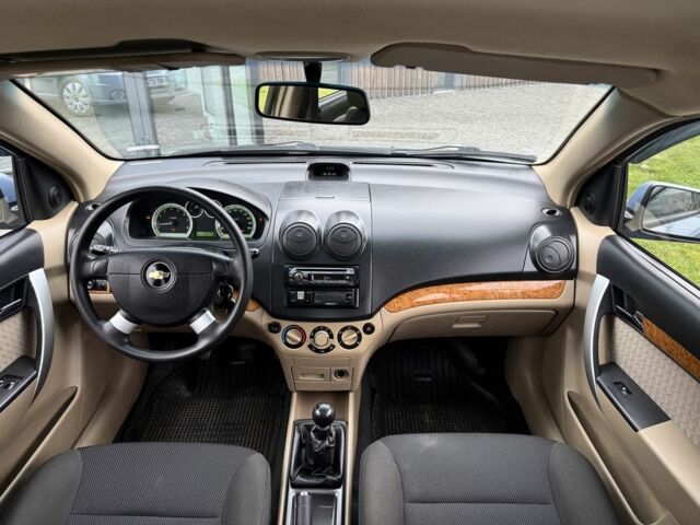 Синій Шевроле Авео, об'ємом двигуна 1.6 л та пробігом 138 тис. км за 4600 $, фото 16 на Automoto.ua