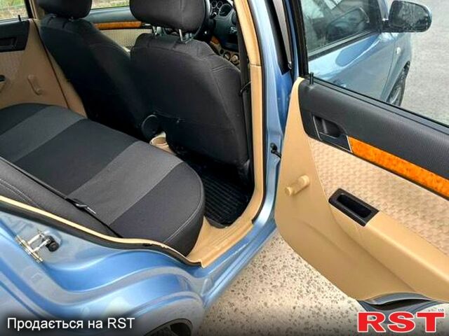 Синий Шевроле Авео, объемом двигателя 1.6 л и пробегом 170 тыс. км за 4500 $, фото 11 на Automoto.ua