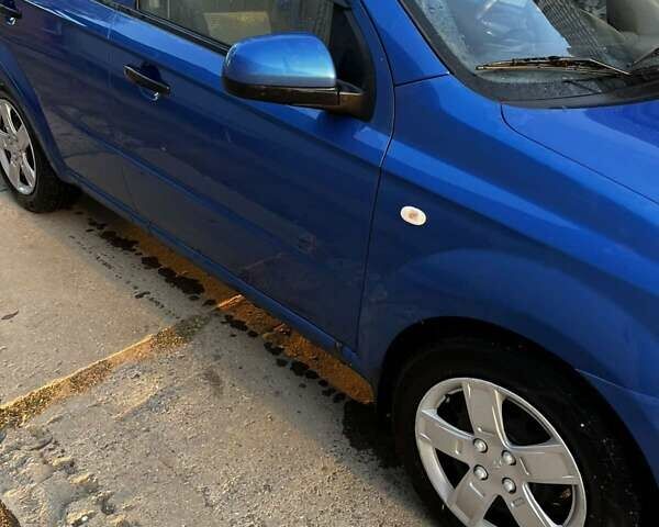 Синий Шевроле Авео, объемом двигателя 1.5 л и пробегом 130 тыс. км за 4000 $, фото 3 на Automoto.ua