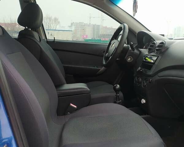 Шевроле Авео 2008 у Києві на Automoto.ua Синій Шевроле Авео, об'ємом двигуна 1.5 л та пробігом 123 тис. км за 5000 $, фото 1 на Automoto.ua