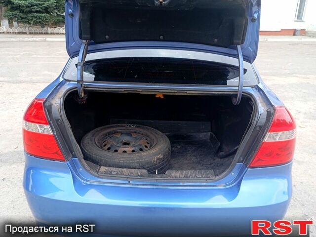 Синий Шевроле Авео, объемом двигателя 1.5 л и пробегом 200 тыс. км за 4000 $, фото 4 на Automoto.ua