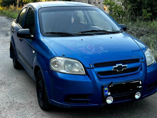Синий Шевроле Авео, объемом двигателя 1.5 л и пробегом 330 тыс. км за 1750 $, фото 1 на Automoto.ua