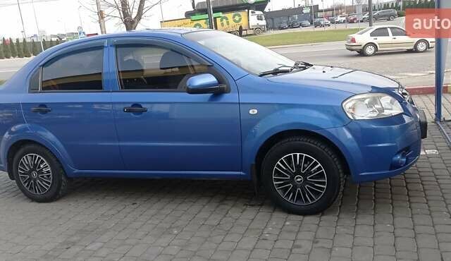 Синий Шевроле Авео, объемом двигателя 1.5 л и пробегом 170 тыс. км за 4100 $, фото 4 на Automoto.ua