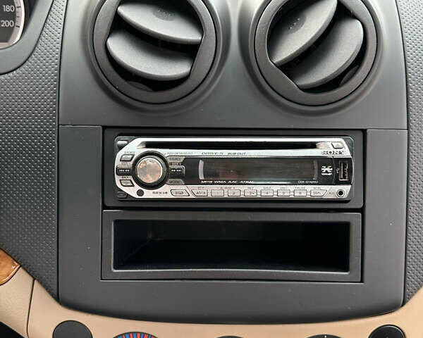 Синий Шевроле Авео, объемом двигателя 1.6 л и пробегом 23 тыс. км за 6700 $, фото 70 на Automoto.ua