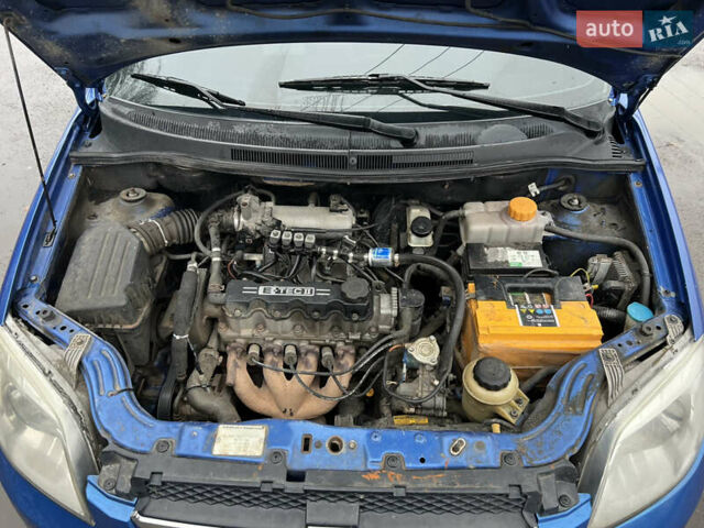 Синій Шевроле Авео, об'ємом двигуна 1.5 л та пробігом 235 тис. км за 2600 $, фото 16 на Automoto.ua