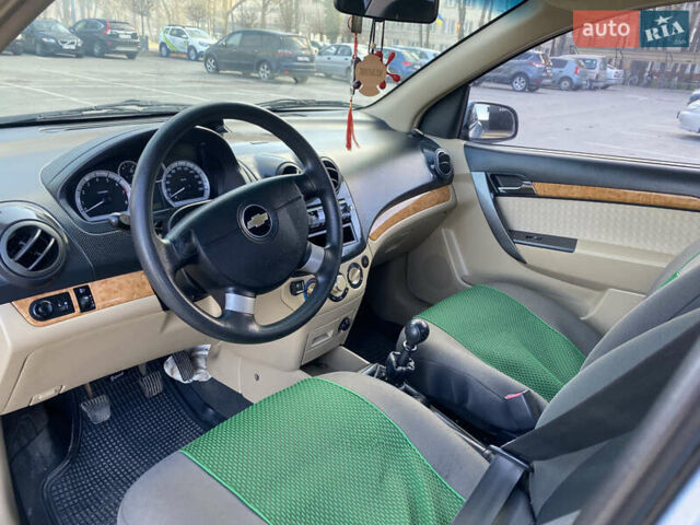 Синий Шевроле Авео, объемом двигателя 1.6 л и пробегом 168 тыс. км за 4200 $, фото 13 на Automoto.ua