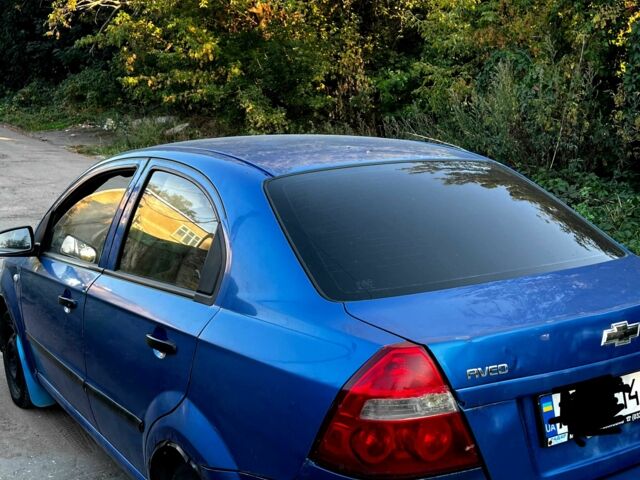 Синий Шевроле Авео, объемом двигателя 1.5 л и пробегом 330 тыс. км за 1750 $, фото 2 на Automoto.ua