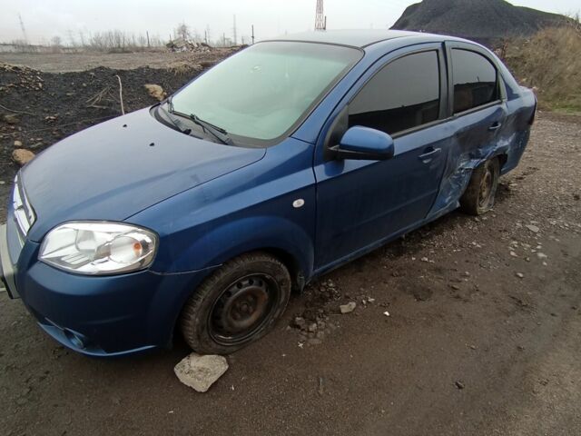 Синий Шевроле Авео, объемом двигателя 1.6 л и пробегом 277 тыс. км за 1750 $, фото 6 на Automoto.ua