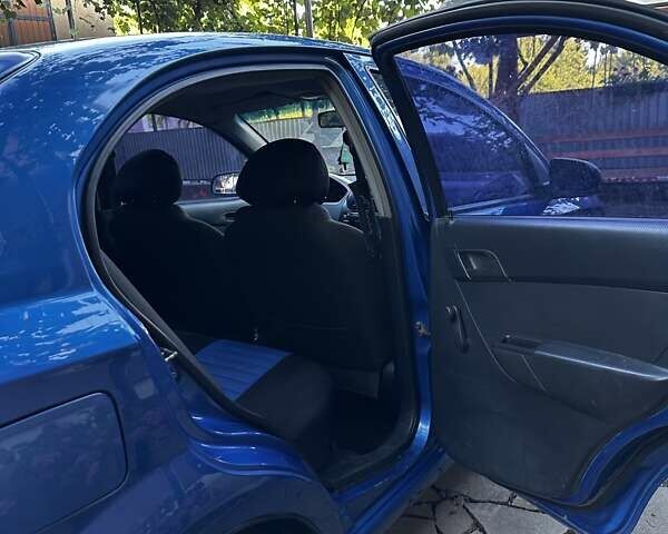 Синий Шевроле Авео, объемом двигателя 1.5 л и пробегом 160 тыс. км за 4200 $, фото 5 на Automoto.ua