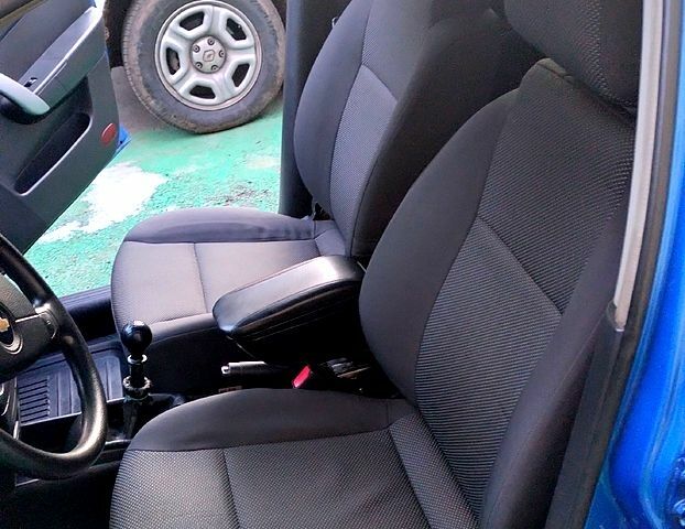 Синий Шевроле Авео, объемом двигателя 15 л и пробегом 230 тыс. км за 4000 $, фото 4 на Automoto.ua