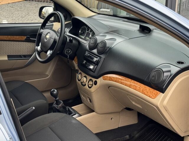 Синій Шевроле Авео, об'ємом двигуна 1.6 л та пробігом 138 тис. км за 4600 $, фото 15 на Automoto.ua