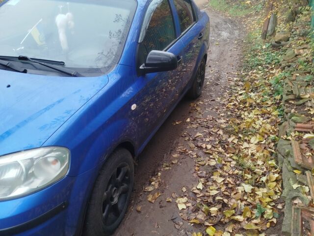 Синій Шевроле Авео, об'ємом двигуна 1.5 л та пробігом 285 тис. км за 3691 $, фото 4 на Automoto.ua