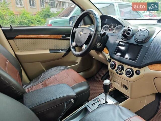 Синий Шевроле Авео, объемом двигателя 1.6 л и пробегом 290 тыс. км за 4000 $, фото 29 на Automoto.ua