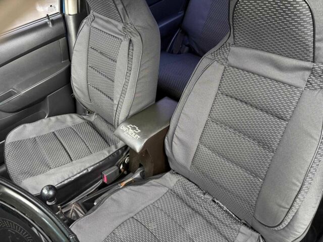 Синий Шевроле Авео, объемом двигателя 1.5 л и пробегом 376 тыс. км за 2000 $, фото 15 на Automoto.ua