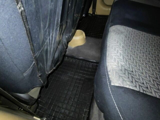 Синий Шевроле Авео, объемом двигателя 1.6 л и пробегом 136 тыс. км за 1500 $, фото 12 на Automoto.ua