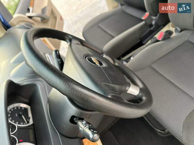 Синий Шевроле Авео, объемом двигателя 1.6 л и пробегом 23 тыс. км за 6700 $, фото 80 на Automoto.ua